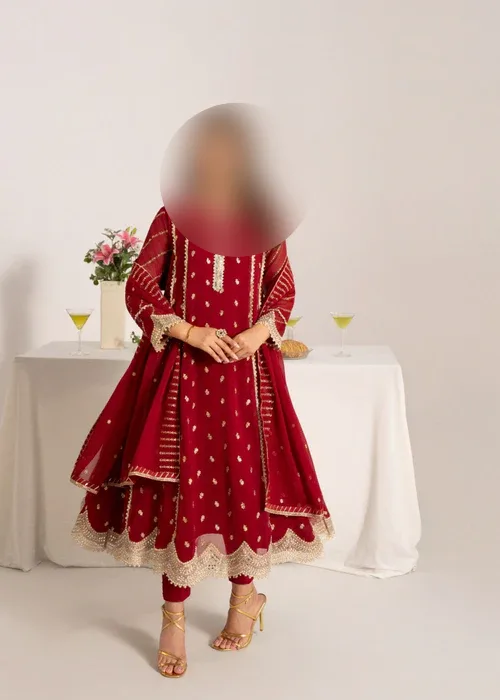 Gulaal Maroon