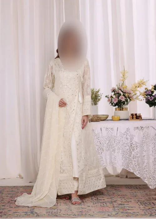 Khoobsurat Off White
